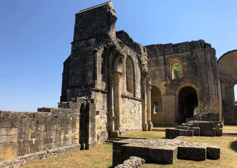  Exploration en famille du site archéologique de La Sauve-Majeure – Patrimoine UNESCO à deux pas de Créon.