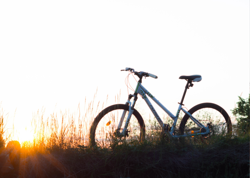 L’Hôtel Aténa Créon : L’ami des cyclistes, au cœur de l’Entre-deux-Mers avec un local sécurisé pour vos vélos